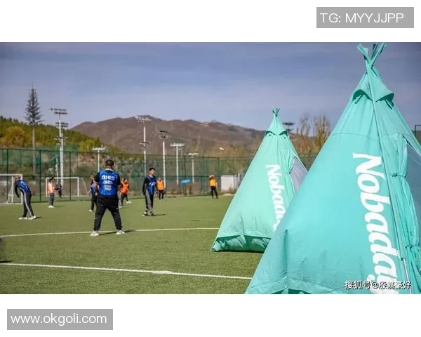 成都飞盘队配合引发热议球员间默契与战术探讨成焦点 成都飞盘队配合引发热议球员间默契与战术探讨成焦点