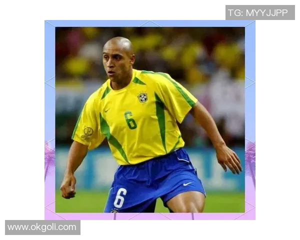 足球场上的璀璨明星:他们的传奇故事与辉煌成就全解析